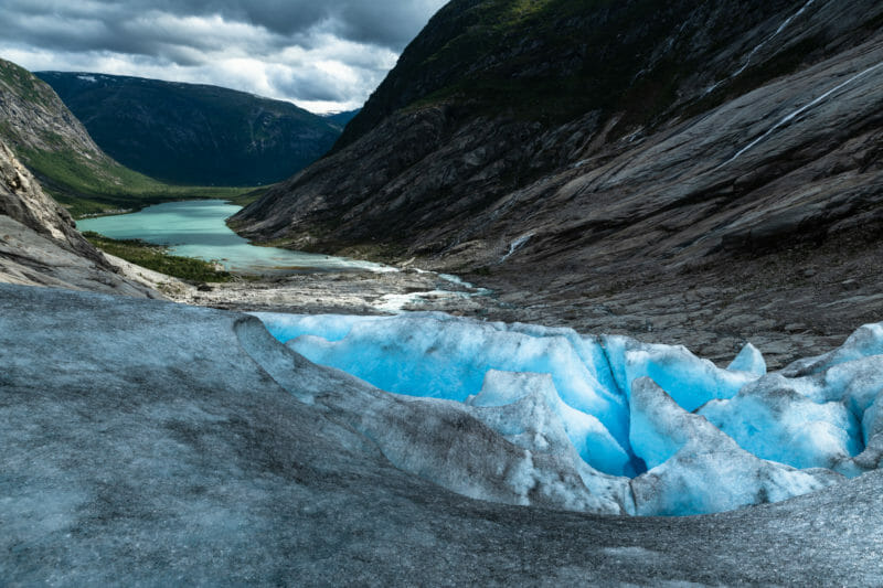 Marcher sur un glacier en Norvège - Nigardsbreen