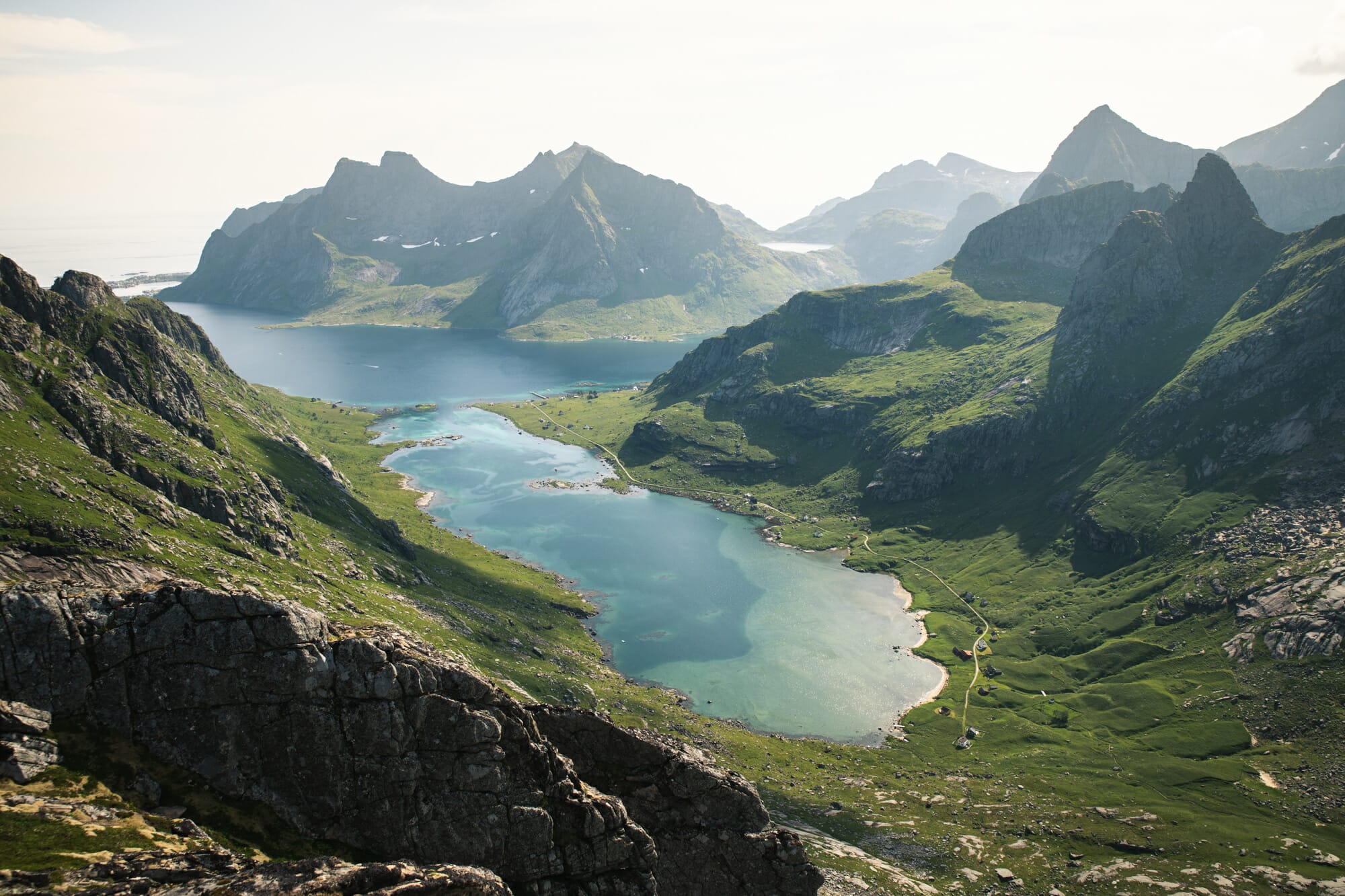 Packraft dans les Lofoten et ascension du Helvestinden
