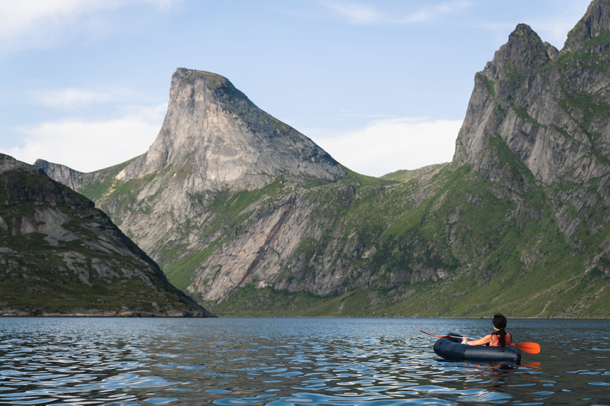 Packraft dans les Lofoten et ascension du Helvestinden
