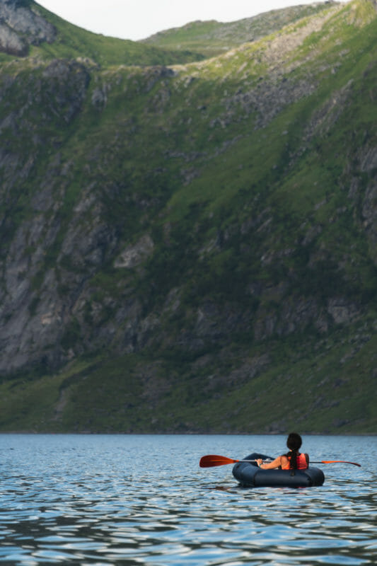 Packraft dans les Lofoten et ascension du Helvestinden