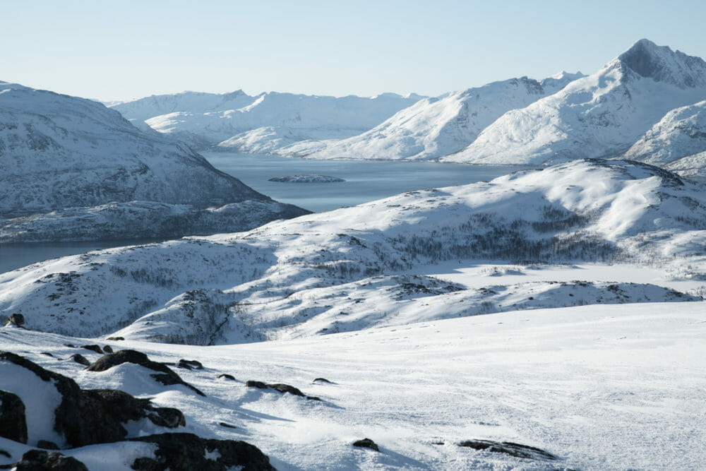 Vue sur l'île de Kvaløya