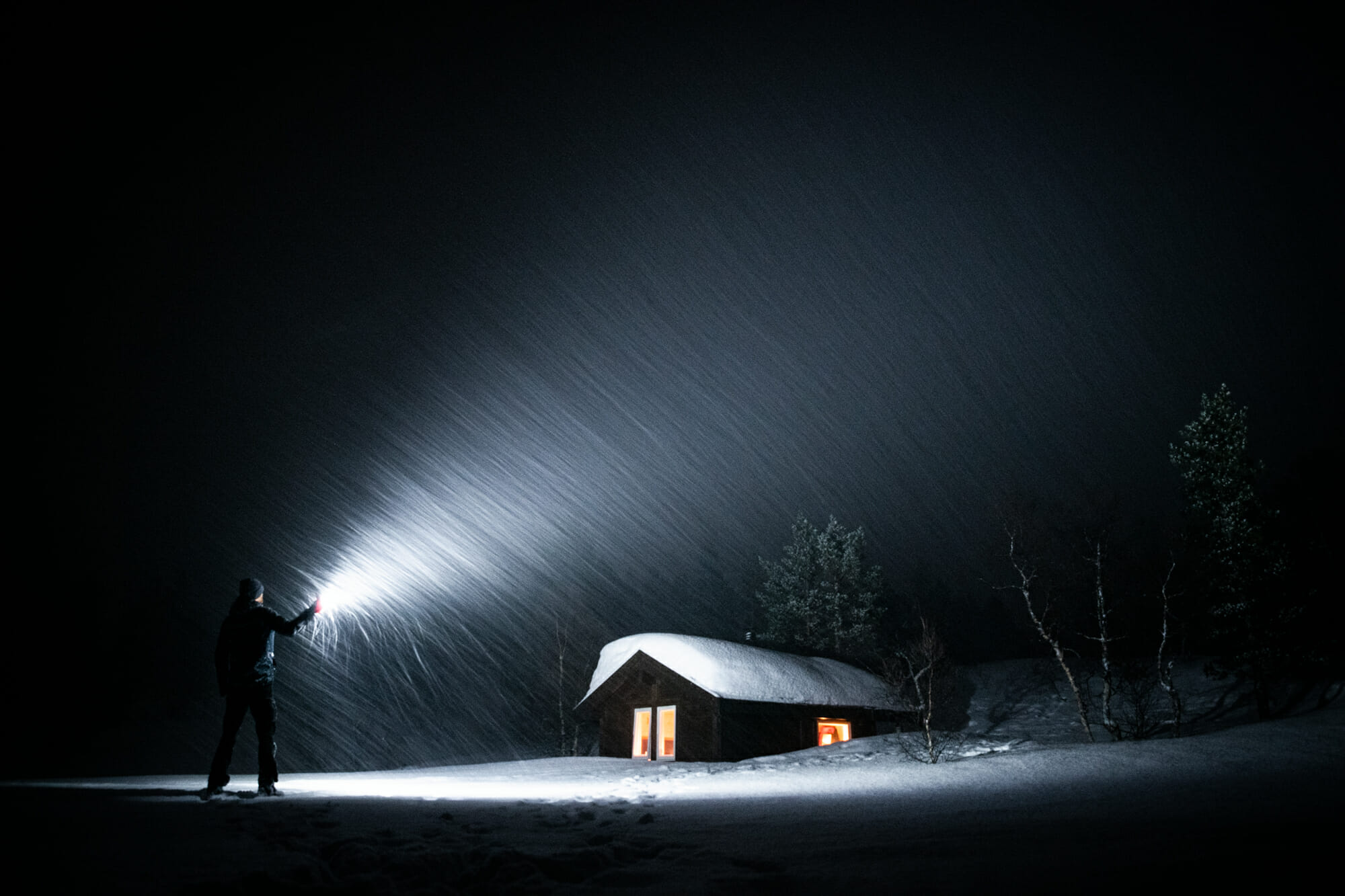 Cabane sous la neige