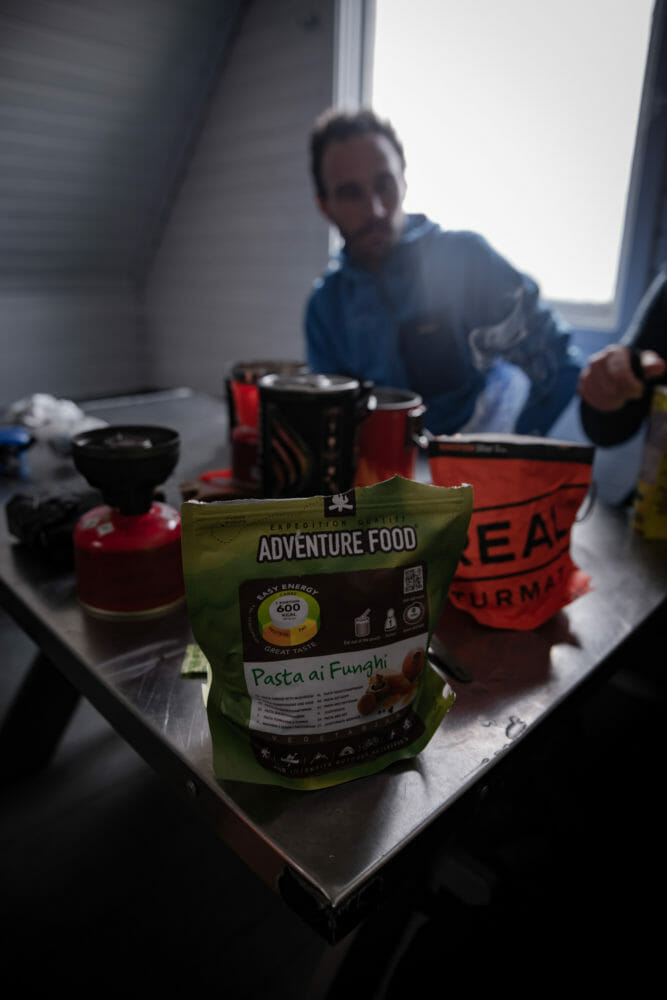 Repas dans une cabane sur le Kungsleden