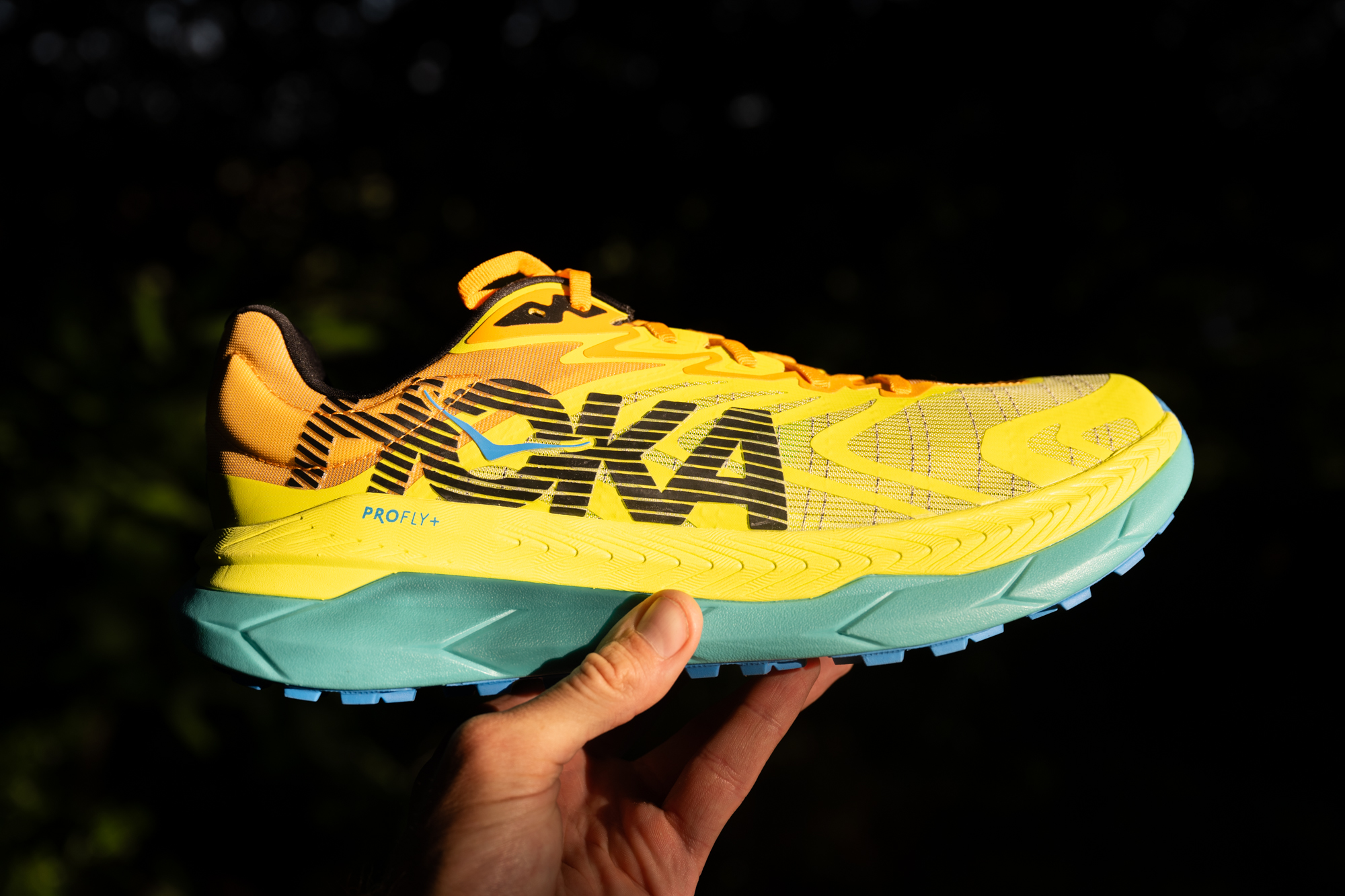 Hoka Tecton X2