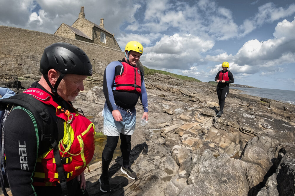 Oser l'Angleterre : coasteering dans le Northumberland