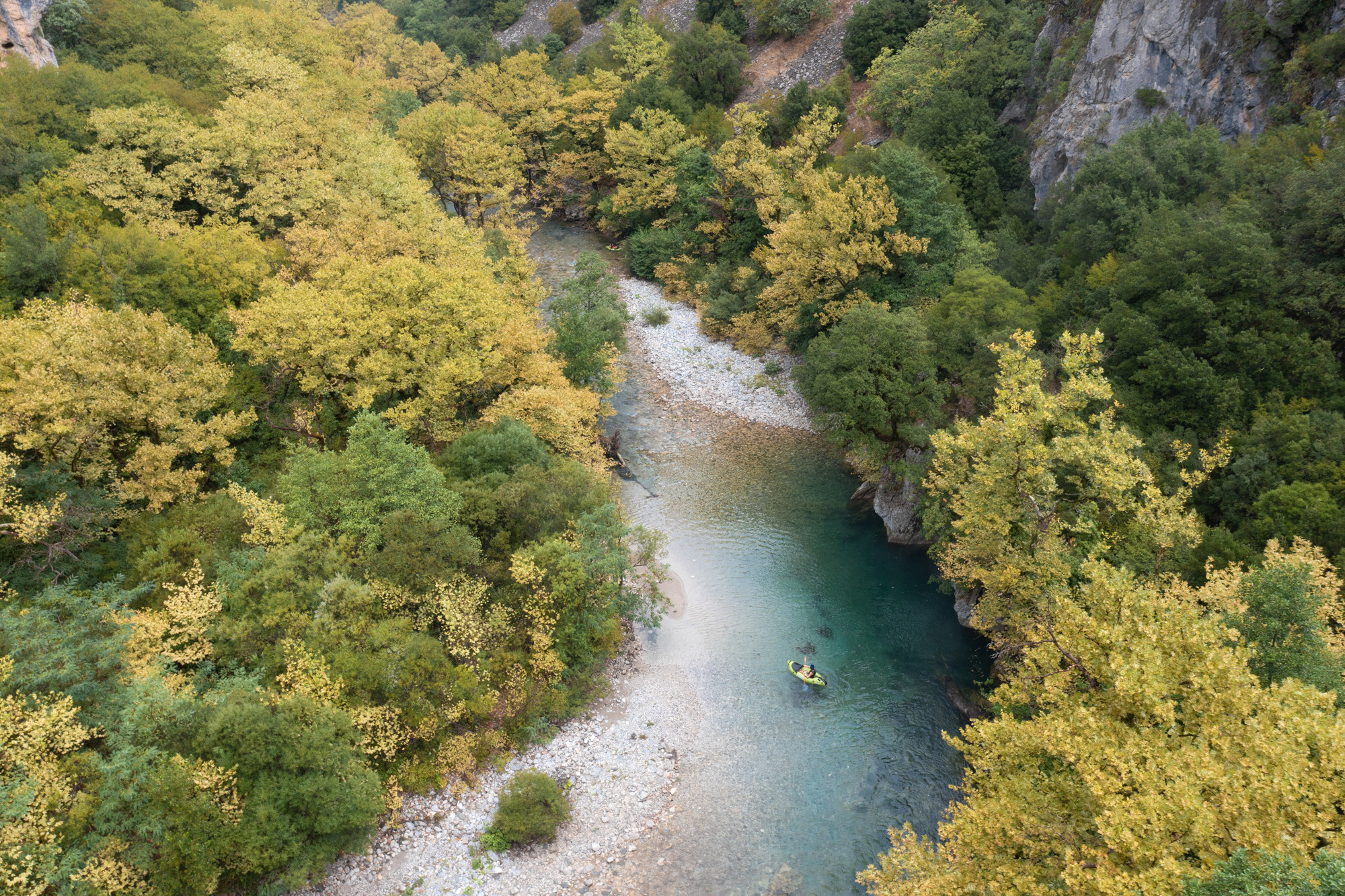 Packraft sur la rivière Voïdomátis Potamós